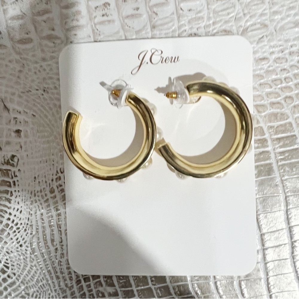 J.Crew Women’s Pearl-studded hoop earrings - Picture 3 of 4